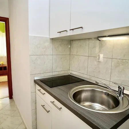 Betanija Apartment *