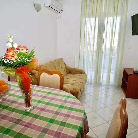 Apartment Betanija *